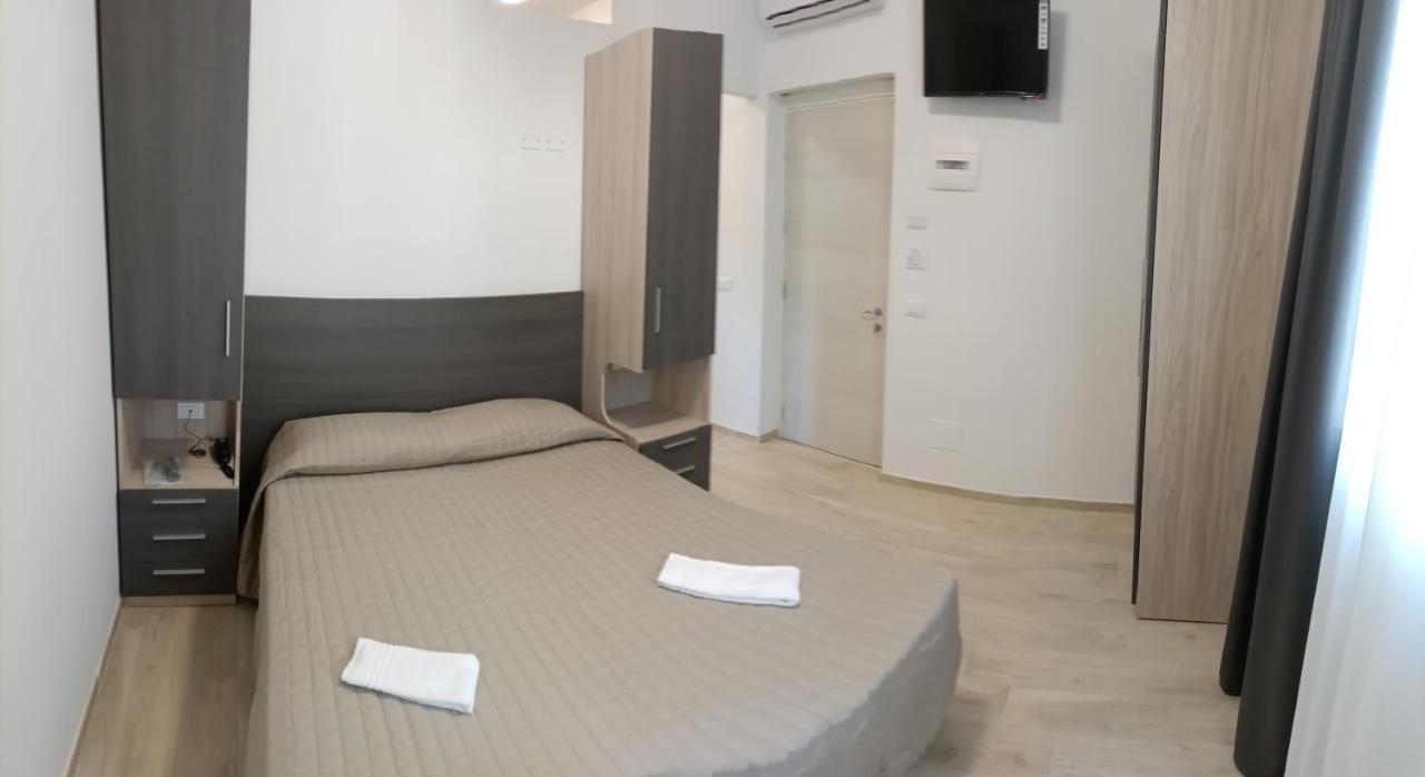 Hotel Bed & Book Rimini Kültér fotó